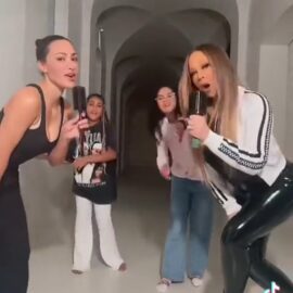 Mariah sigue promocionando It’s a Wrap, esta vez junto a Kim Kardashian